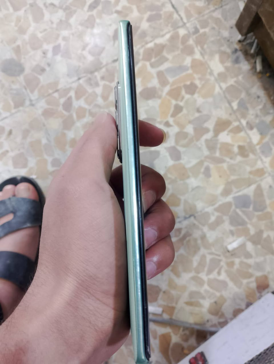 سلام عليكم
جهاز Infinix X6880
ذاكرة 256
RAM16
وحدة المعالجة المركزية Helio G100
البطارية 5000
ااشاشة 1080x2436
يشغل 90 فريم 
شاشة مقوصة 
ضهر جلد لون اخضر 
نضيف كلش 
وبيه ضمان 
السعر 250 الف 
وبيه مجال 
للتفاصيل اكثر مراسلة الصفحة 
وشكرا لكم 🤍


**إذا كنت صاحب هذا الإعلان وتريد حذفه لأي سبب، رجاءا أرسل رسالة إلى الدعم الفني**