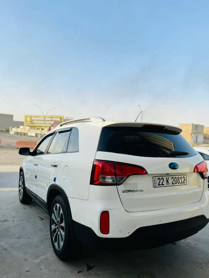 مستعجل على بيع لا مراوس  ولا اقساط كيا سورنتو 13 شكل إلى 14 السعر 130 ورقه محرك 4 فول موصفات اعلى فىه ***********
