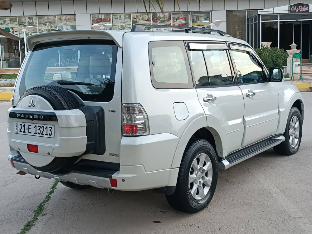 باجيرو موديل (٢٠١٤)   فول مواصفات حبتور 1/1 كوشن جلد وكارباي سقف سلايت تحكم استيرن فول فوليوم وتحديد سورعه بليتوس ثلاجه  مرايه شفط تبريد مركزي (٣ )مقاعد فور ويل٤×٤ لايت زينون زراگات لايت سيستم سماعه امپري فاير دمام  سياره جديده  مابي دينار مصروف  محرك (٣٥٠٠) گير ومحرك وحداديته مكفول ماشي (١٥٥) الف كيلومتر گشرمكفول من صبوخ و تعديل بارد وتبديل فقط بي تكحيل بصيط سنويته ورقم جديد بسمي  سعره (١٧٠) $ورق  مكانه كلار استفسار (***********) الحويقة, كركوك
