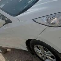 عندي توسان البيع موديل 2012رقم بغداد بسمي   كفاله عامه من الصبغ وتبديل...