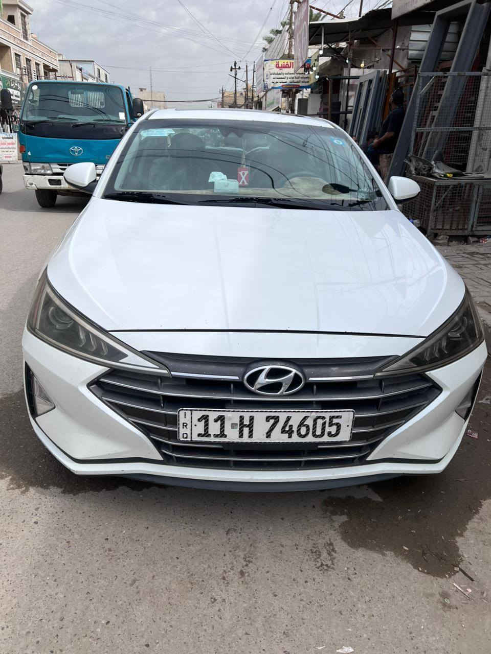 السلام عليكم النترا للبيع موديل
2019 وارد أمريكي السياره بصمه حلوه ونظيف محرك 2000دوش كير at حادثة بس بابتين 

*********** 

السعر 138 مكان بغداد
