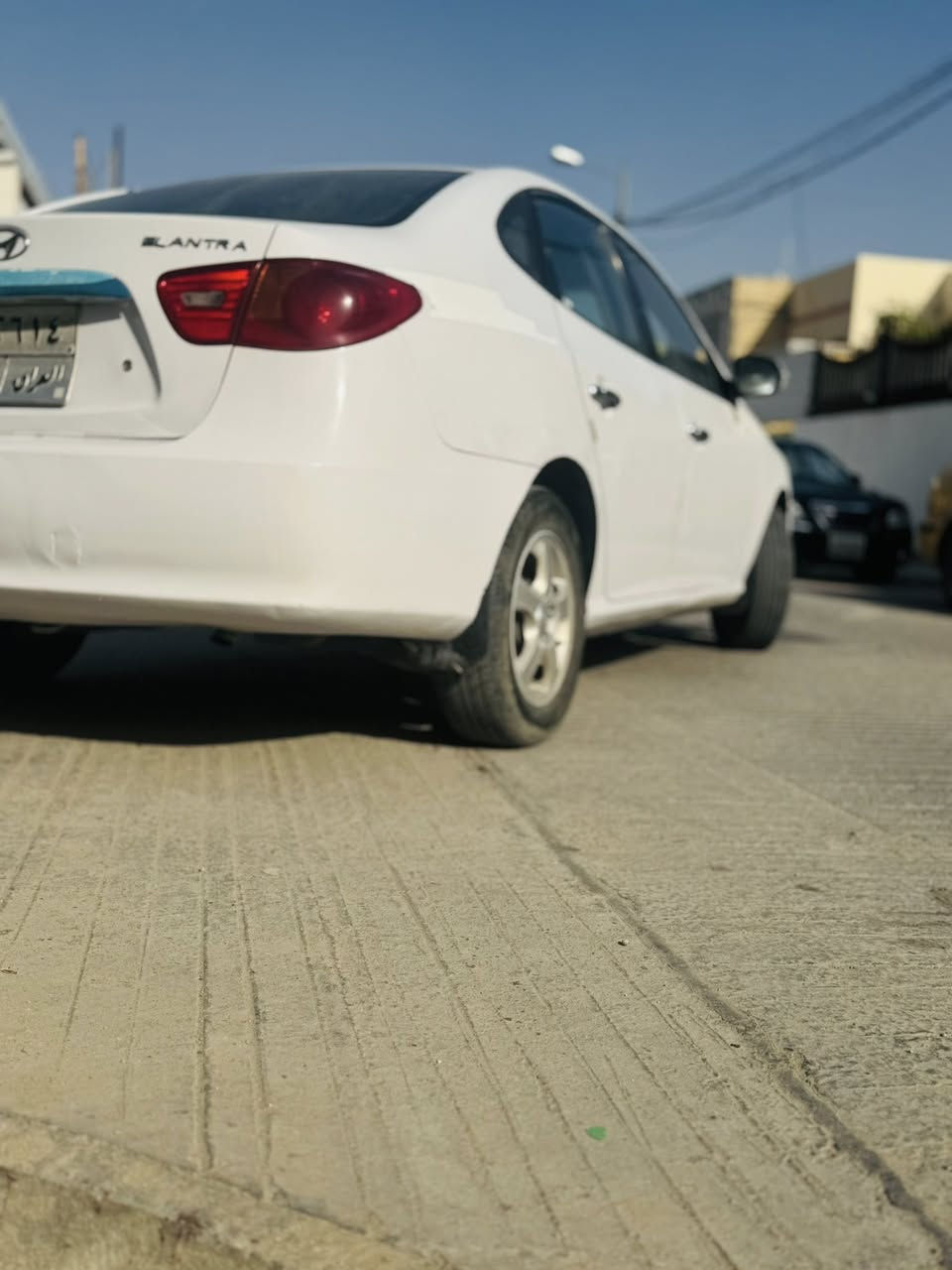 هونداي النترا 2011 خليجي لون ابيض (ثلجي)رقم اربيل دولي سياره خير من الله حيل حلوه واحلى من الصور…مواصفات نص فول 
محرك1600 شرط 
كير اوتو 
4 جام كهرباء 
بلاجكتور شركة 
يدات بيض 
قفل كير 
كير محرك صدر تخم تاير جدد جاهزة مجهزة بدون كل نقص…
سياره مكفولة من التبديل بيها جاملغ امامي ودحجات بسيطة بدون دواخل والباقي كفالة…
السعر 115 وبيها مجال للشراي…
مكاني النجف 
للاستفسار ***********
