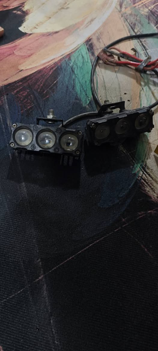 سلام عليكم لايت زنون شرط الفحص وشرط اصلي السعر 40،+بلاجكتورات شغلات سعر 20.الرقم***********
