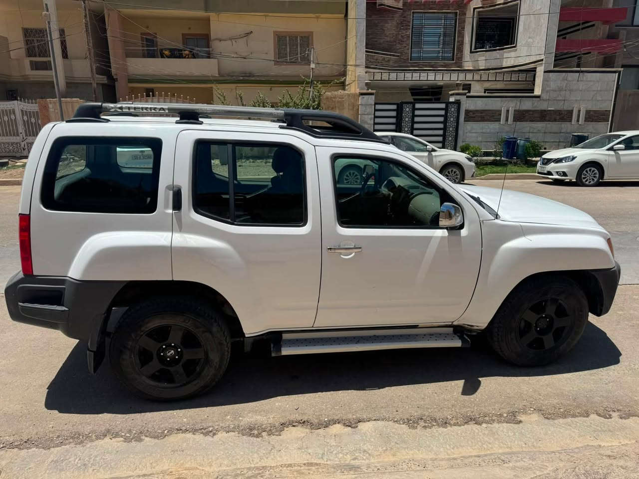 نيسان اكستير للبيع 
2008
178km 
صبغ عام 
مواصفاتها s 
فور ويل 
كير و مكينه و اكسل و تبريد كامل جديد 
حادثها بجم و بيها سحب شاصي 
السيارة بأسمي تحويل ثاني يوم 
السعر 75 ورقة و بيها مجال
***********
