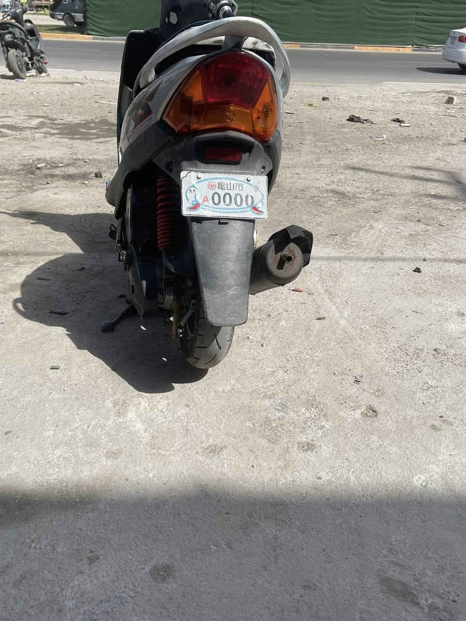 سلام عليكم شباب دراجه ماكس عدله بلاديه بيهة تزويد خارجي مكينه مكفوله دراجه كله بلاديه تجي تكلب وتشوف مكاني بغداد حي اور ***********
