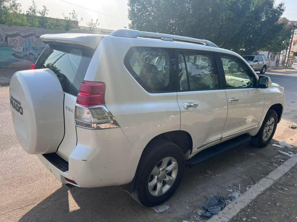 السلام عليكم
برادو 2011 للبيع او المراوس بلاندكروز
محرك 4 =2700
مكفولة من الصبغ والتعديل
تبريد 3 قطع 7 راكب سبير تعليگ
ماشية 170
السعر 235 
***********
