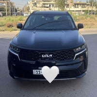 كيا سورنتو  اس ٢٠٢٣ وارد امريكي بنوراما  مقاعد جلد اسود ملكي  محرك 4 س...
