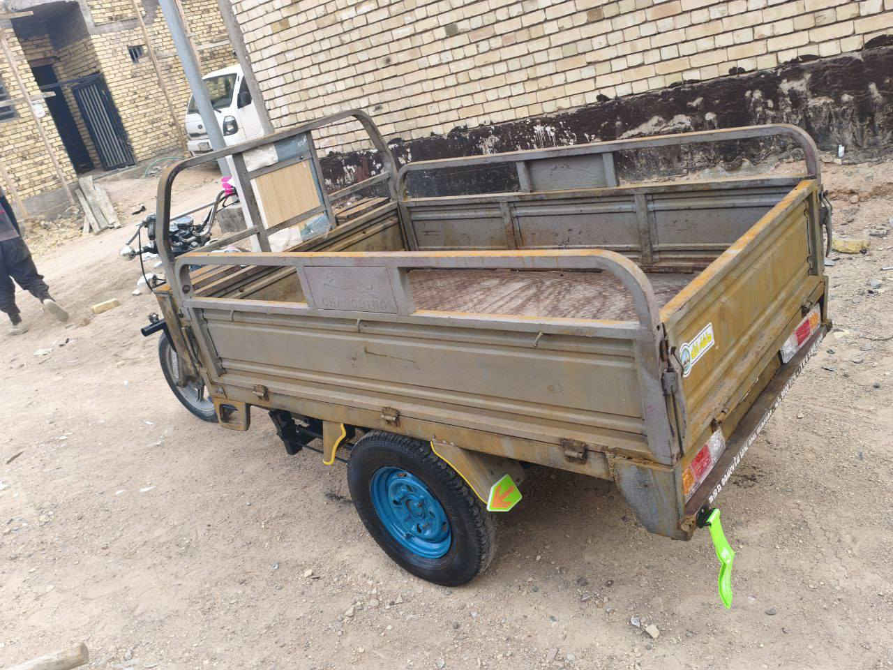 جمره مديل 17 اوراق وكيله الجنابي محرك 25 تخم تاير ضفيره مقدم دبلات كله جديد //سعرهه1250// ***********//مكاني حي النداء
