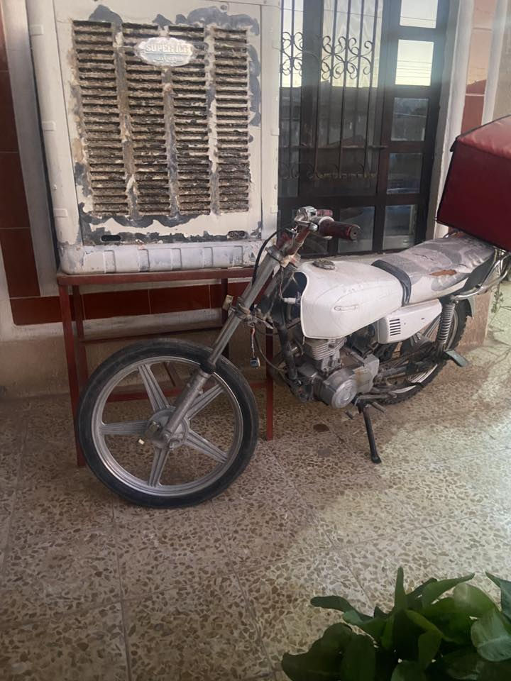 للبيع اربع كير السعر 125

الرقم ***********
