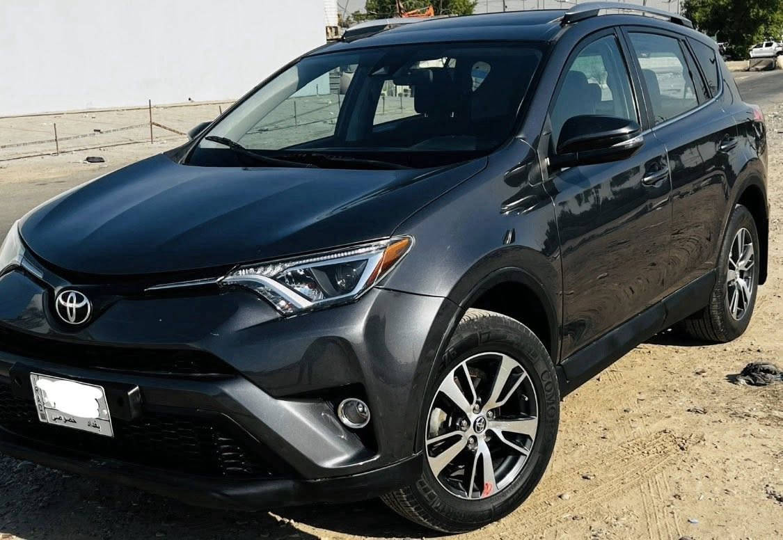 السلام عليكم

للبيع تيوتا راف4
الموديل 2018
وارد أمريكي
فول مواصفات XLE
حادثها من امريكا جاملغ وبنيد وبالعراق باب كلير وباب صبغ 
السعر 135 وبيها مجال
ما متواجد ع فيس 
بس واتساب واتصال 
***********
