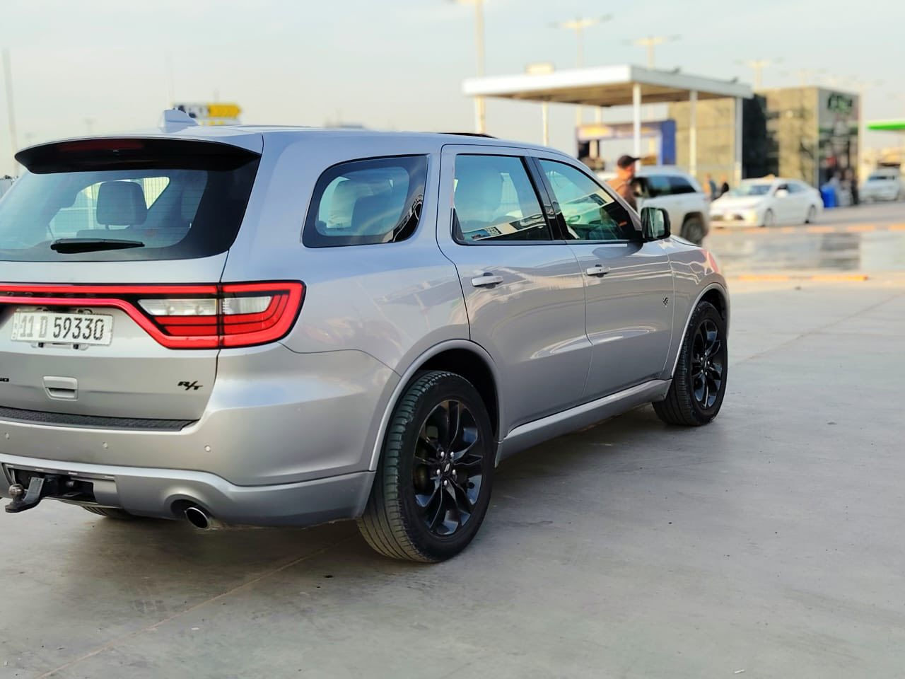 السلام عليكم دوج درنكو  R/Tفول موصفات الاخير1/1⚡️امريكي موديل 2021 اصل وراد امريكي حادثها جاملغ وبنيد فقط كير مكينه جديد مكفولات لا فتح ولا كلشي ع وضع شركه جاهزه من كلشي تخم تاير جديد صدر جديد موصفتها ما تخلص
فئهR/T
فتحه سلايد روف 
بصمه تشغيل وبصمه ابواب وبصمه جنطه
جنطه كهرباء
شاشه كبير اعطال نضام ذكي يدعم كار بلي
شاحن لاسلكي+ شحن تايب سي
وضعيات قياده( نورمل &ايكو& سبورت ✈️)
كراسي اماميه كهرباء+ دافئه تبريد + جلد 
نقطه مياء + رادرات جانيه وحساست خلفي امامي انذار عند القياده
مكينه8vعليها برمجه اقلاع ✈️
سبعه راكب 
ماشيه 64milميل
سياره رقم بغداد انكليزي11بسمي وين تحويل سعر مناسب اتصل *********** مكاني بغداد وبل خدمه واسف ع اطاله
