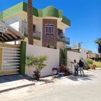 وبركاته اقدم لكم جانب من اعمالنا للأصباغ المنزليه الداخليه والخارجيه و...