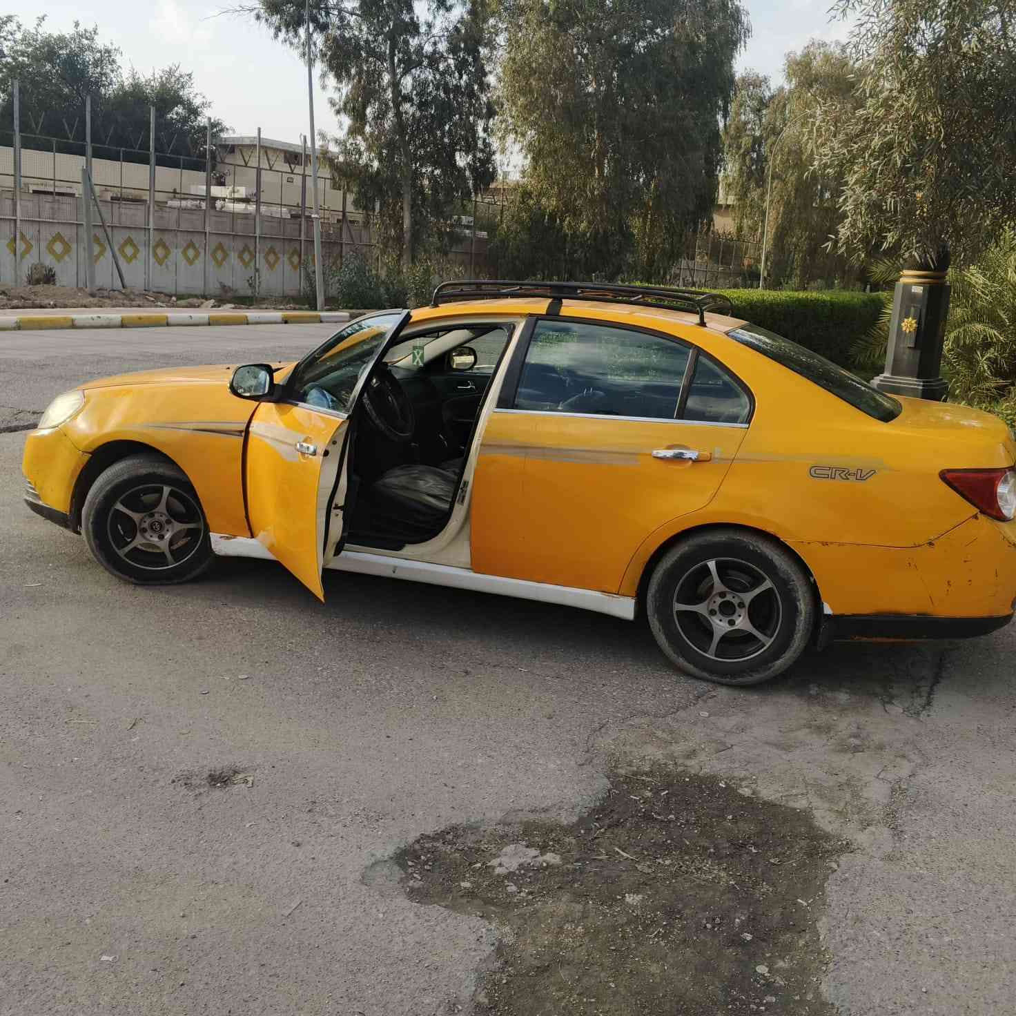 السلام عليكم
للبيع شوفرليت ابيكا ٢٠٠٧ كير ومكينة كامري ٢٢٠٠ رقم بغداد انكليزي مميز ٩٦٩٦٠ عابره الهزه تبريد شغال تخم تاير جديد باتري جديد شاشة اندرويد راديتر ماء جديد سنتر لوك الكهربائيات شغاله المري الجانبية كهرباء منظومة غاز الدورة المعلمين موبايل *********** السعر ٤٥ بيها مجال
