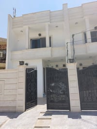 حي الإخاء • ١٥٠م • ٥ غرف نوم