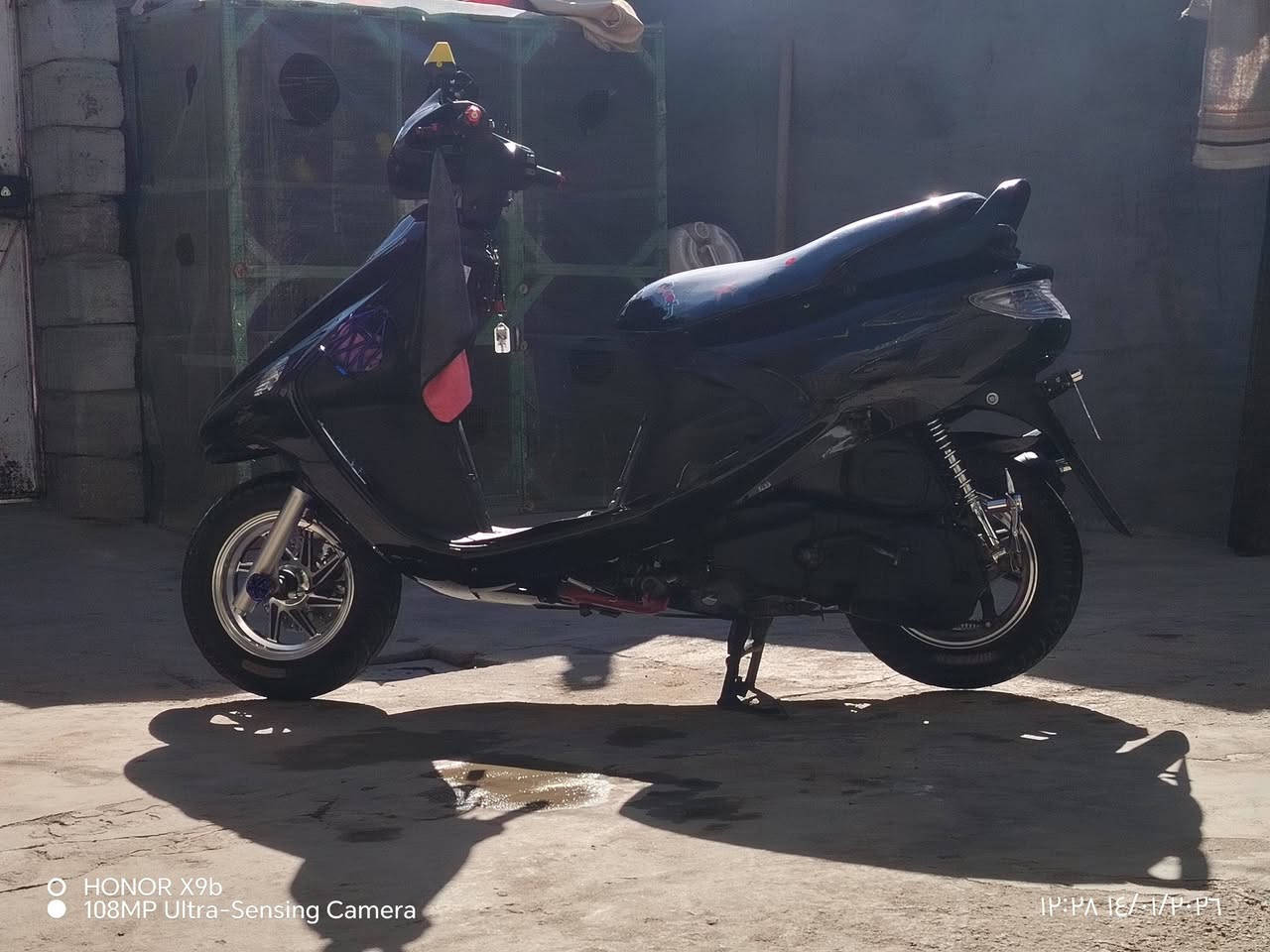 السلام عليكم من رخصت صاحب الكروب دراجه فراشه فحل للبيع كامله مكمله 1بوشه 55
2ويل رياضي 
3لايت زنون اصفر ابيض
4صالنصه ｆｍرياضي
5استاند رياضي 
6هورن سيدان 
7هندر 
8سلف 
9تنكر سلف وتطلع منتخسر ربع 
السعر 650 وبيه مجال 
الهاتف  ***********
