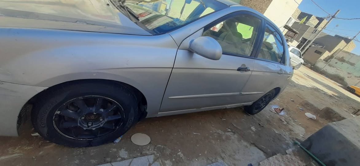 سياره للبيع سبكترا مكينه ٢٠٠٠ تدفئه و تبريد رقم بغداد باسمي سعر ٦٠ و بيها مجال
***********
.....
