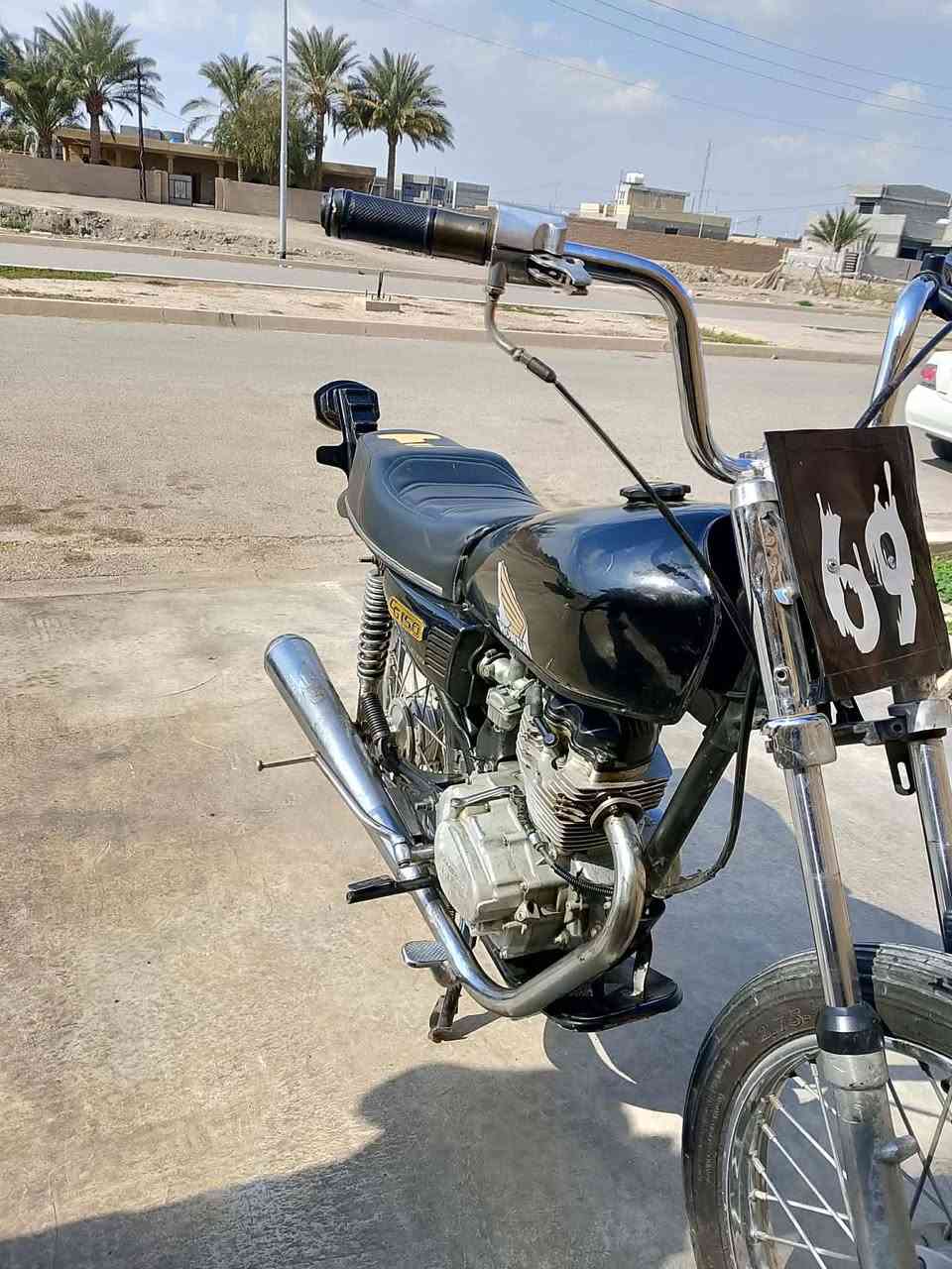 السلام عليكم
دراجة نامه برو موديل 22 محرك مفتوح بس ولفات صفر واحد الاصليه لادخان ولا ابد فصله وشعه ومعدل دراجة  حلوة ونضيفة مابيها نقص دبلات شغالات اوراق بيها السعر 350 العنوان ديالى بلدروز للأستفسار خاص او الاتصال ***********
