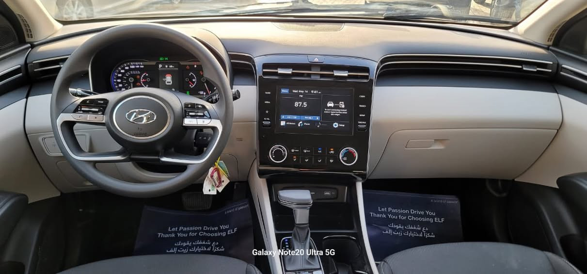 توسان موديل 2024 بدون رقم تترقم جميع المحافضات   لون سمنتي داخل ابيض واسود لونين مواصفاته كامره خلفيه ردارات وره وكدام وعلى الجوانب جامات جانبيه شفط كشنات تدفئه تبريد شاشه كبيره  لايت زنون ابيض  ماشيه 16الف مكينه 2500 جي دي اي سياره كلين وسوناره وحادثه مرفق مع المنشور غراضه كامله موجوده من جك وسبير السعر 203 وبي مجال قليل مكان السياره المثنى السماوه  *********** متواجد على الواتساب
