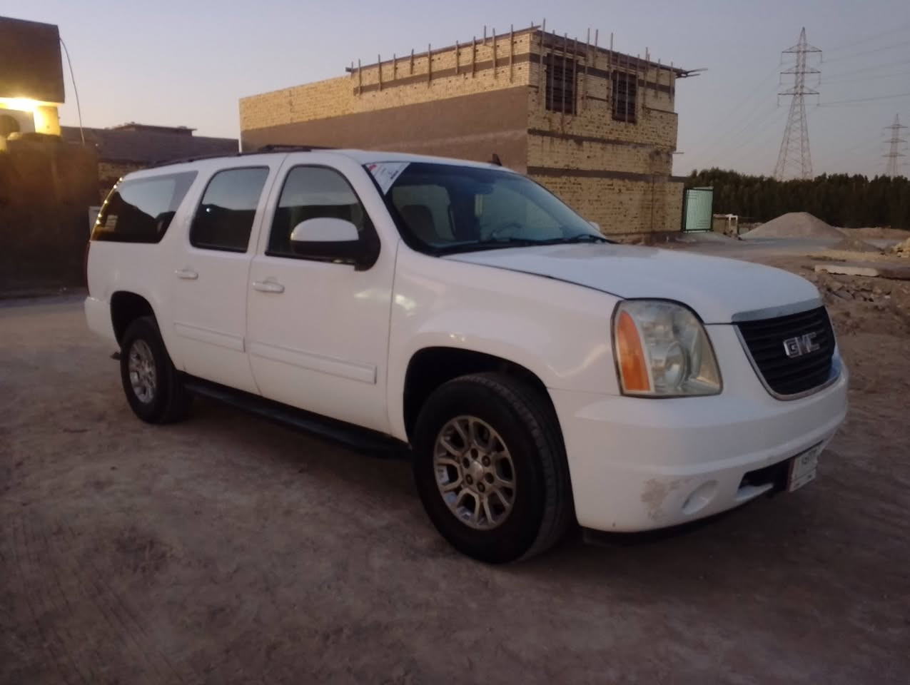 السلام عليكم
يوگن مستعجل على بيعتها
رقم بغداد سنوية 2027 مصفره 
مكان السيارة بصرة
مكينه و كير  خير من الله
حادث مدكر وبنيد للاستفسار الاتصال 
***********
السعر 105 بيه مجال بسيط للشراي
