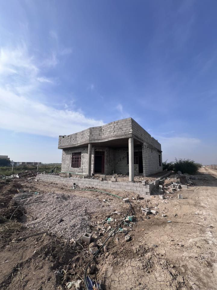 سلام عليكم على بركت الله 
🔸يوجد دار للبيع
🔹مساحة (200م )
🔶مساحة لارض (700)م
🔶موقع واسط العزيزية الدير 
🔹متوفر كل الخدمات 
الاستفسار 
مراجعة مكتب عمار احمد للعقار 
التصال….
‭📞0773 408 0676‬
‭📞0783 606 6631
