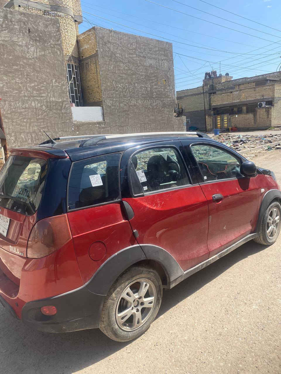 شيري موديل ١٣
مكفوله  كفاله عامه من ضربه وصبغ
رقم بغداد مشروع وطني    
ومكانها بغداد 
محرك وكير ممتاز 
تحويل ثاني يوم 
تبريد شغال 
 حدادية وكهربائيات ممتازة
مكلف بالنشر
***********
السعر (52) وبيهه مجال بسيط
