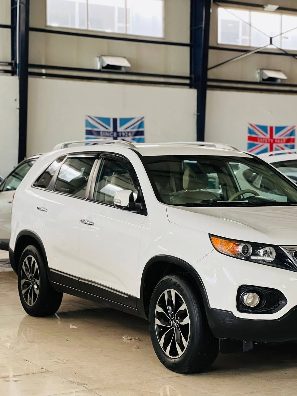 سلام عليكم ورحمه وبركاته اخواني البيع  سورنتو الموديل 2010 السياره نضيف جدا مابيه صبغ سبع مقاد اكسشان تدفه وتبريد دبل بنرومه السياره آكلين ملدعامي الدعامي السياره سنويه جديده المحرك دوش 4اسندر  الرقم صلاح الدين  العنوان سامراء بقي التفاصيل خاصه والسعر 155وبيه مجال


**إذا كنت صاحب هذا الإعلان وتريد حذفه لأي سبب، رجاءا أرسل رسالة إلى الدعم الفني**