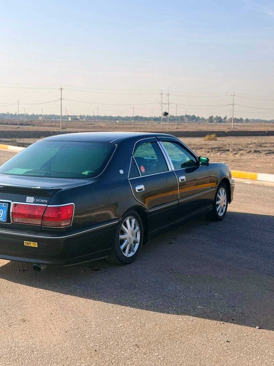 للبيع تيوتا كروان ملكة مديل 2003 اصل***********
السياره  مفحوصة مرور وكمرك ودافع كمرك (باقي بس فلوس الرقم ) السياره كفاله عامة من كص وضربة ونقل جثة واصوليات ورسميات وكالة ثاني يوم بااسمك السياره ملسق ولوحات ورقي وسنوية عظم 
مواصفاتها السياره
✅ اصل كرستال 
✅ديفور الجبير 
✅شاصي 75 
✅4دكم  
✅مري شفط 
✅ستيرن كهرباء
✅كشن كهرباء
✅برده خلفية 
✅تحكمات خلفية 
✅جام كهرباء 
✅داخل اسود جلد بلاد 
✅ويل نجمة نفطي 
✅تخم تاير جديد  
✅حدادية بلجيس 
✅سبير + عده كاملة 
✅تبريد ثلج سلبت 
✅قواعد ضوئية 
✅شاشة كبيره كرستال     
السياره تحويره نجف فوك وجوه دشبول عارف العيساوي     
السياره كاملة مكملة•••(ألـسـعر 118$ وبيه مجال)   لتواصل
***********
