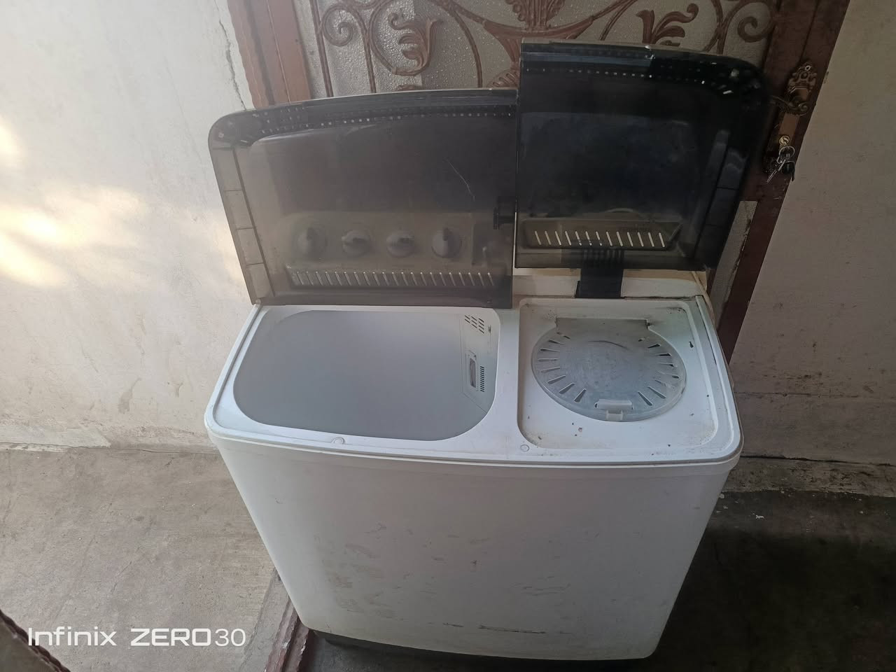 اغراض البيع ميز بلازمه 65/طبخ اب 50وغسله اب 75وبهم مجال


**إذا كنت صاحب هذا الإعلان وتريد حذفه لأي سبب، رجاءا أرسل رسالة إلى الدعم الفني**