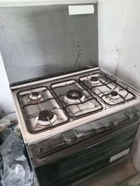 عندي طباخ كريازي مصري وعشتار بيهن شرط سعر الواحد 250 رقم الموبايل 0770...