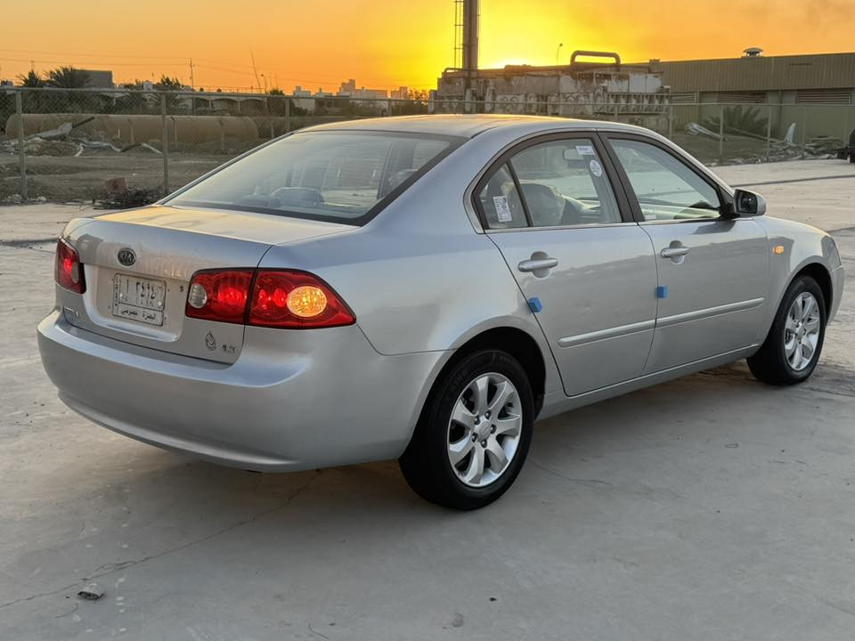 اللهم صلي على محمد وآل محمد 🧿
السلام عليكم رمضان كريم 
كيا اوبتيما 2088 خليجي 
مكفوله ضربه وتبديل والخياس 
بيها صبغ هلال خلفي وطرف الجاملغ الامامي يم الواقيه والباقي مكفول
جاهزه السياره كير ومحرك كفاله عامه طخم تاير جديد حداديه
 تبريد ثلج تدفئه شغاله كهربائيات جديده كل نقص ما بيها 
جاهزه للأخير تراي كلش حلو غرفه على وضع الشركه 
السياره رقم بصره مشروع وطني 
مكاني ذي قار مركز حي اور 
السعر 110 وبيها مجال 
الهاتف ***********
