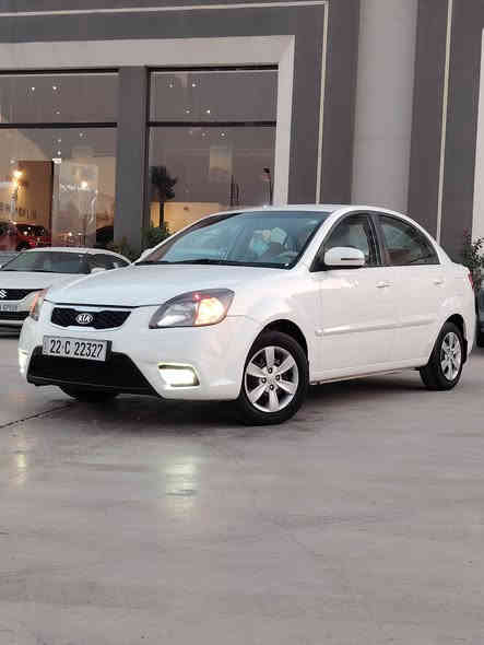 للبيع كيا ريو موديل 2011 رقم أربيل وسنويه 2026 شرط تحويل كابون بانزين محرك حجم 16 كير توماتيك جامات كهرب تبريد شغال طخم أمامي خلفي جديد سياره جاهزه صبغ نص باب أمامي شرط بدون داخل السعر (108) وبيها مجال رقم الهاتف(***********)
