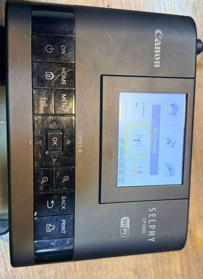 يتوفر لدينا طابعة كانون سيلفي CP1300 طابعه نضيفا جداً متوفر توصيل لجميع محافظات العراق 
للتواصل والاستفسار 
واتساب: ***********
عنوانا الموصل المجموعة الثقافية قرب نفق الجامعة مجمع الغانم
