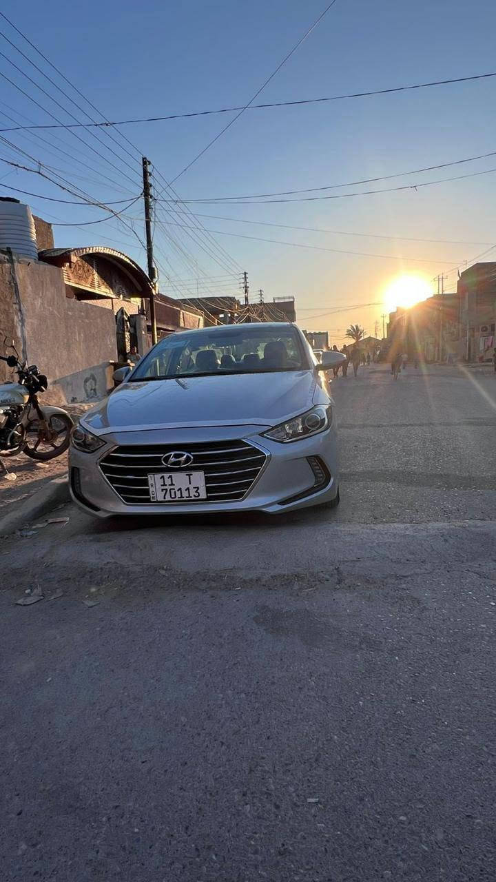 سلام عليكم النترا موديل ١٧
سياره نضيفه ما ماشيه بس٦٥ 
مكفوله من الضربه شرط سونار 
فقط صبغ دعاميات 
وارد امريكي نص فول مكينه ١٦٠٠ تيربو
السعر ١٢٠ وبيها مجال حك الجيه
للاستفسار ***********
