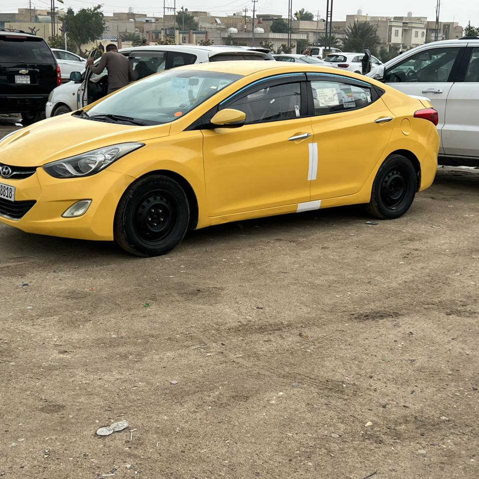 السلام عليكم النتره موديل 2012 رقم بصره الكليزي وارد كوري خط واحد بيها باب الخلفي بدل محرك 1600 توه شديته 
جديد مامفتوح برغي بي 
تايرات جدد حداديه خير من الله سياره مال جناي جاهزه السعر 92 وبيها مجال مواصفات السياره شاشه كامره اشاير بلمري تحكم استيرن مرايات شفط  عنوان ناصريه مركز رقم***********
