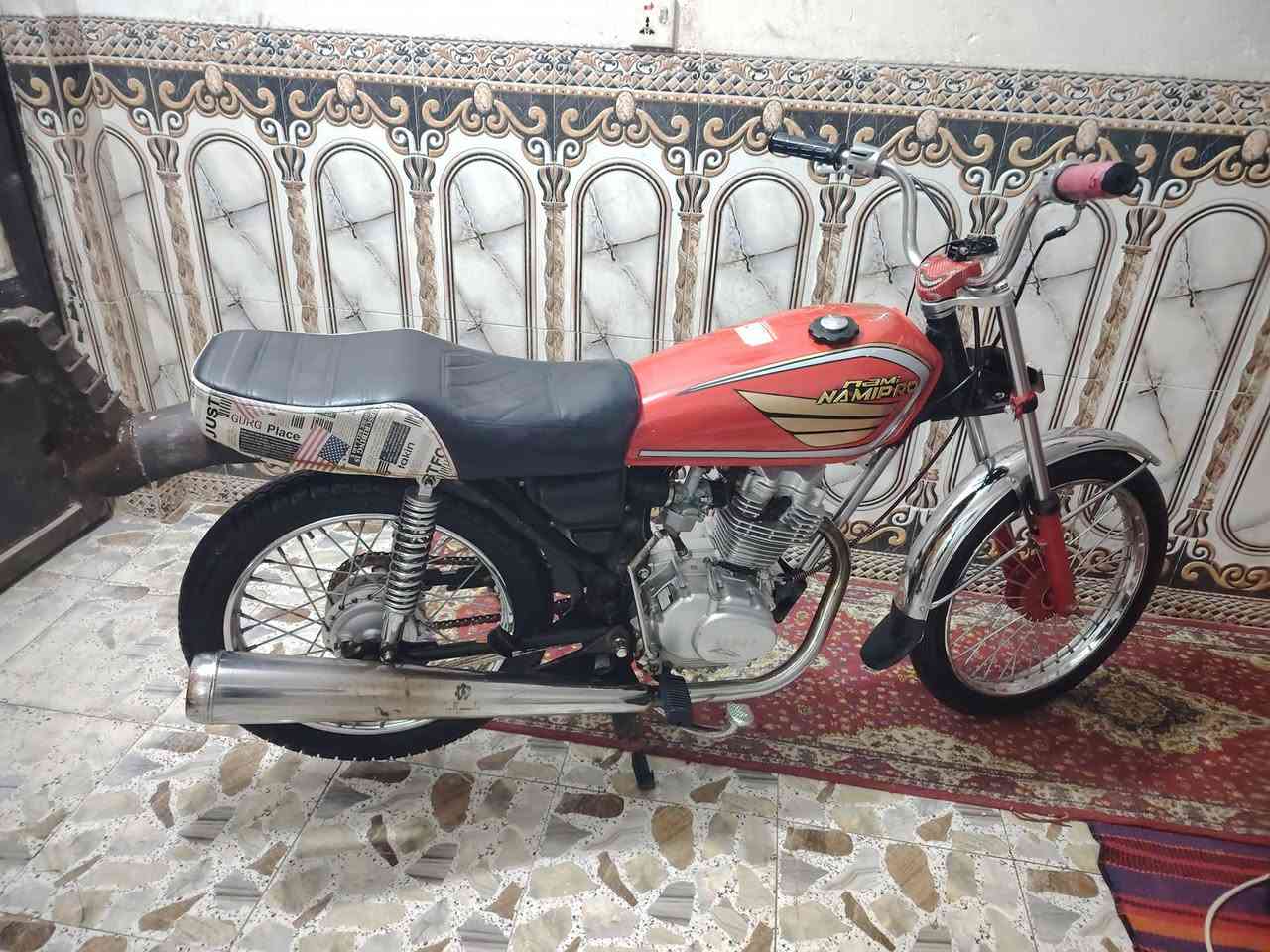 السلام عليكم دراجه للبيع شاصيه 22 مكينه 24 مكاني ديوانيه تعمير نظيفه مكفوله كفاله ماكينه ما مفتوحه استفسار اخر خاص رقم***********
