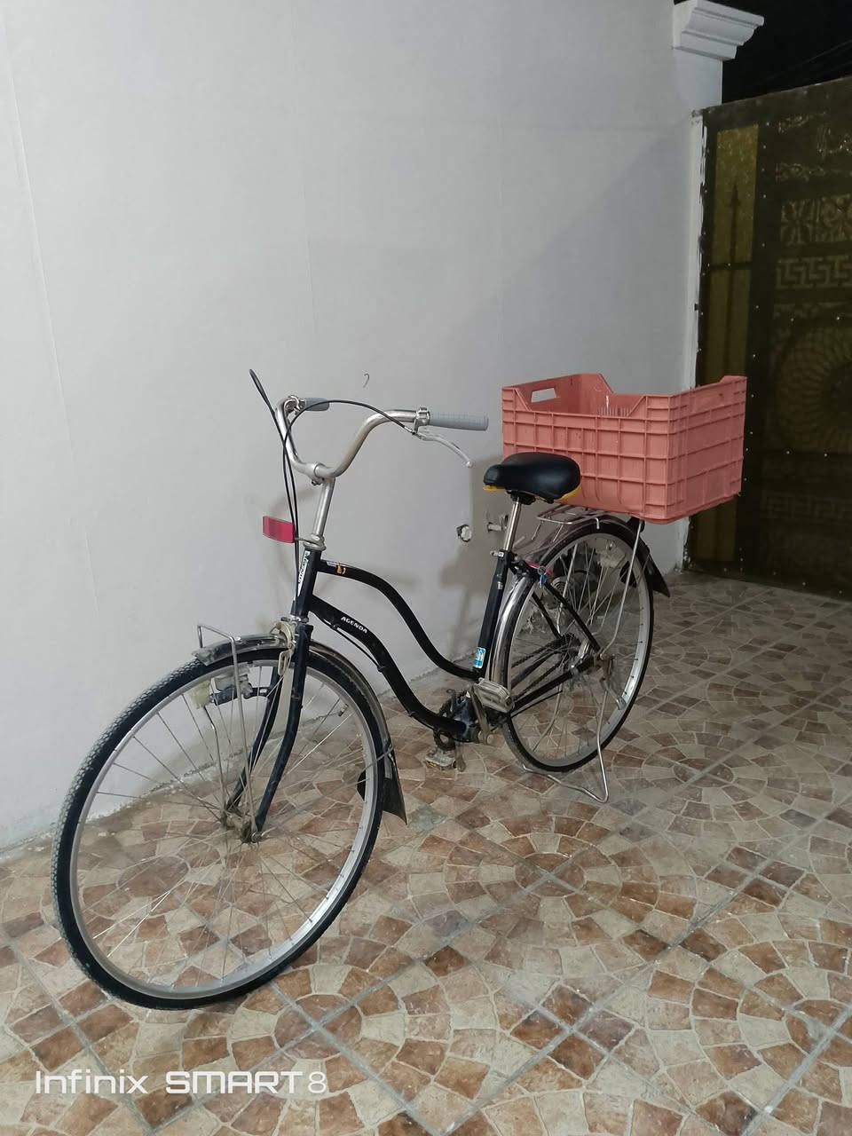 السلام عليكم شباب بايسكل بناتي حجم27 ياباني مختم مكاني الشعب *********** واتساب فقط بريك امامي خلفي كشن بايسكل متعوب علية ونضيف شراي هلا بي
