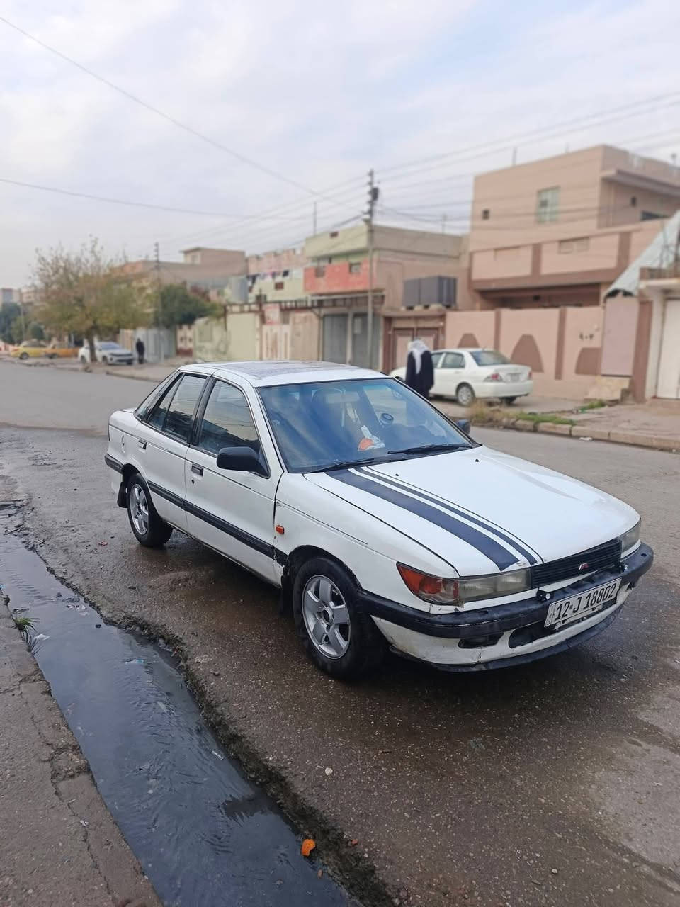 السلام عليكم للبيع
مستبوشي لانسر مديل 92

محرك وكير اوتوماتيك 

كوبون بانزين

رقم دولي 

 وكاله وتحويل شرط اني شرعيها
   
تبريد شغال يحتاج فقط تعبة غاز
 
صبغ عام

 ضررها باب سايق وطخه خفيفه بل جاملخ الكدام

سعر 28 بيها مجال رقم الهاتف ***********
