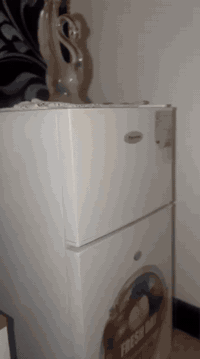 بدون زحمه اعرضيلي هاي الثلاجه كلش نضيفه وحلوه وتجميدها فول رايدها ب100 وبيها مجال بسيط العنوان تكريت القادسيه حي الجامعه. هذا رقمي
***********
