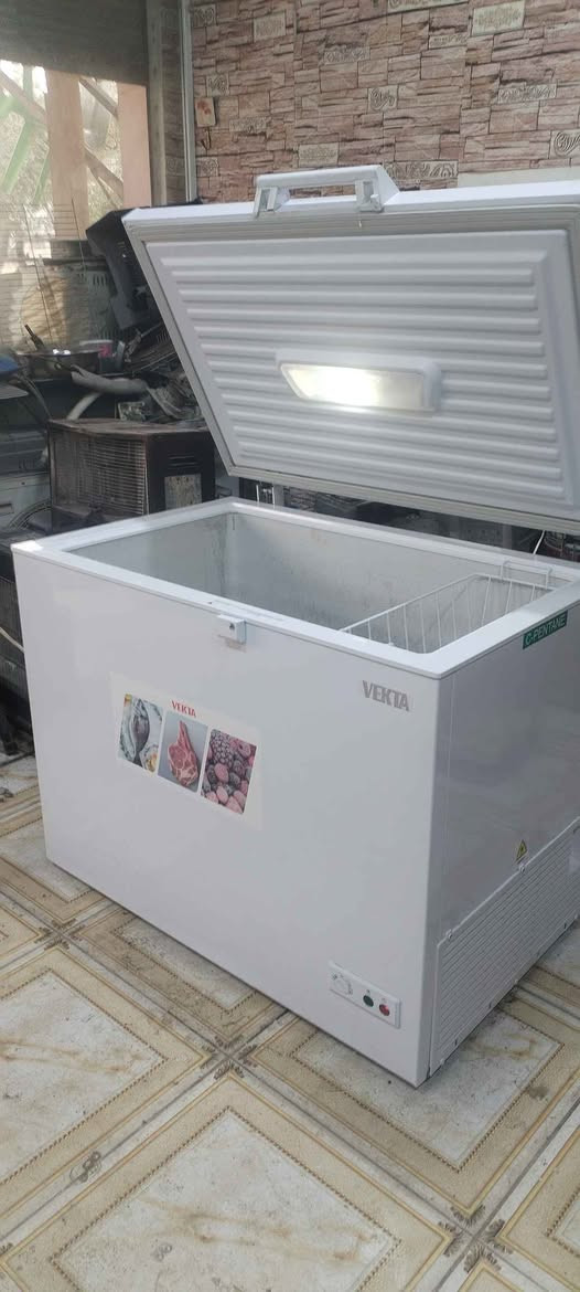 ‎مجمده حجم ١٤قدم نظيفه حيل السعر 200 العنوان كركوك***********‎ كركوك, العراق
