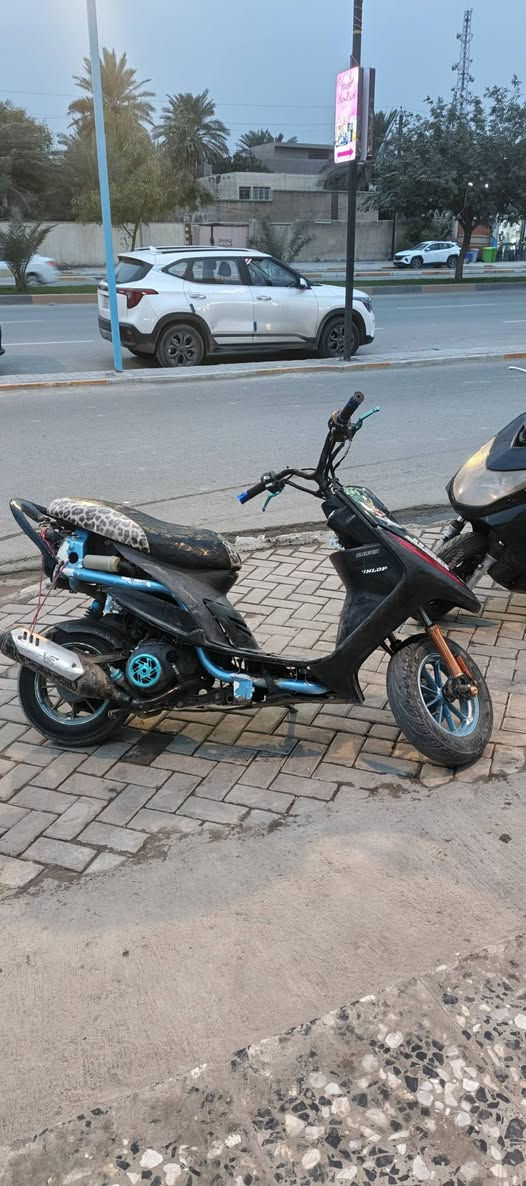 سلام عليكم ماكس عدله مال لعب دراجه حلوه و نضيفه دراجه شلعتهه شك لكاع ومعدل فوك110 ومزودة تزويد كامل عليهه  عقل رياضي عده لكلجات كلجات بلادي بوشتهه 55السعر 475 وبيه مجال ***********
