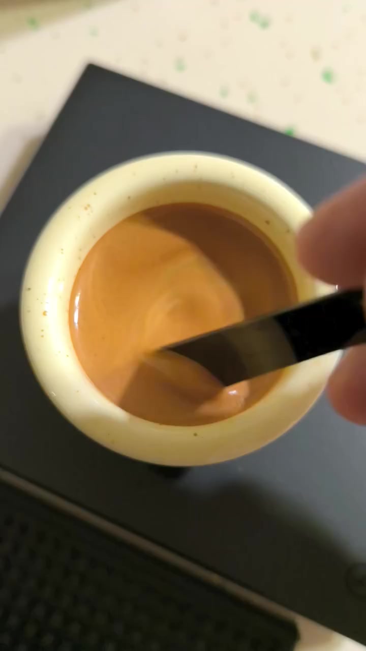 مكينه قهوه المانيه باسكت ٥٨  ومطحنه احترافيه  مستعمله اقل الشهر موجوده بالبصره كل غراضها كامله والكارتون والتفاصيل للعلم هذي جديده مو مال باله ومستعمله سابقا


**إذا كنت صاحب هذا الإعلان وتريد حذفه لأي سبب، رجاءا أرسل رسالة إلى الدعم الفني**