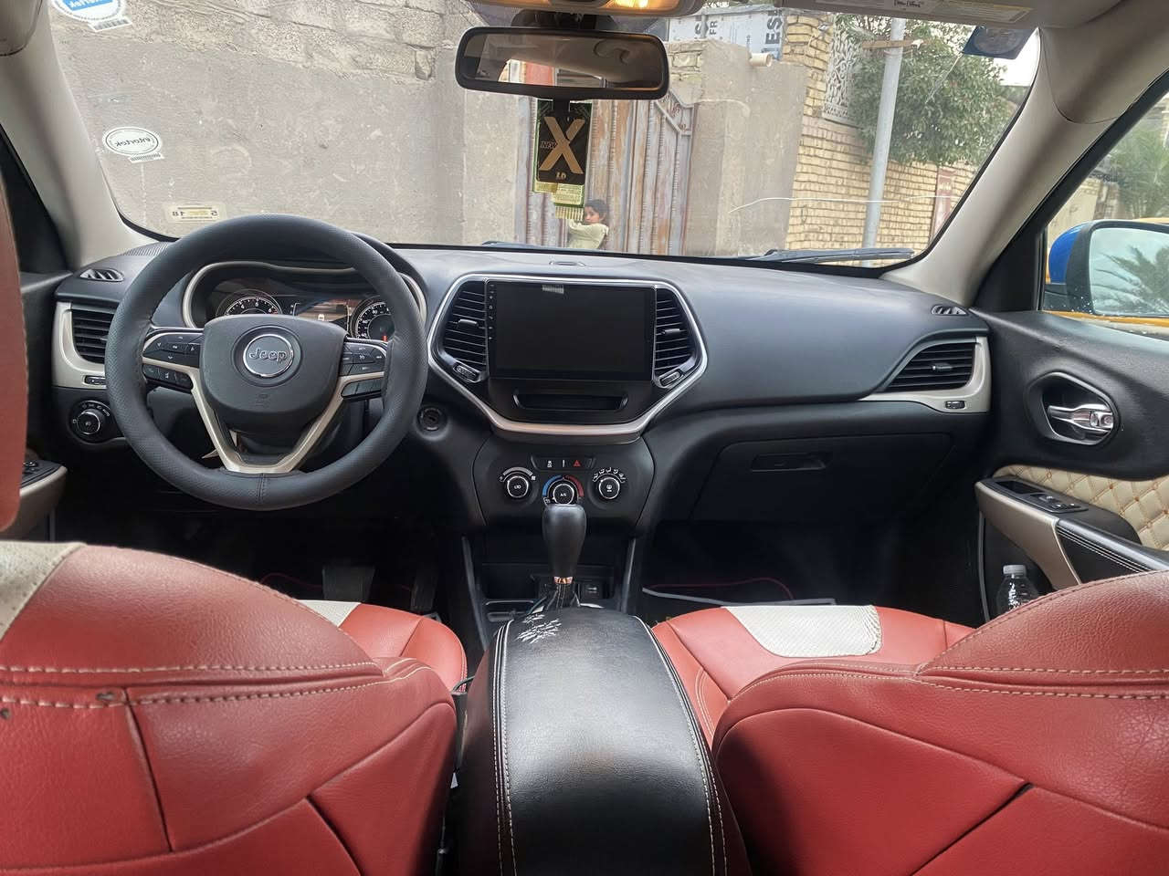 جيب بزون للبيع رقم بغداد لمديل2018سنويه جديده لحادث جاملغ وبنيدلسعر١٢٥وبي مجال قليل صور لحادث ليحب يجي خاص***********
