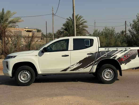 بيكم L200 . 
موديل 2020 
بأسمي السياره

سياره حلوه ونضيفه عله وضع الشركه 
 ***********  الهاتف
