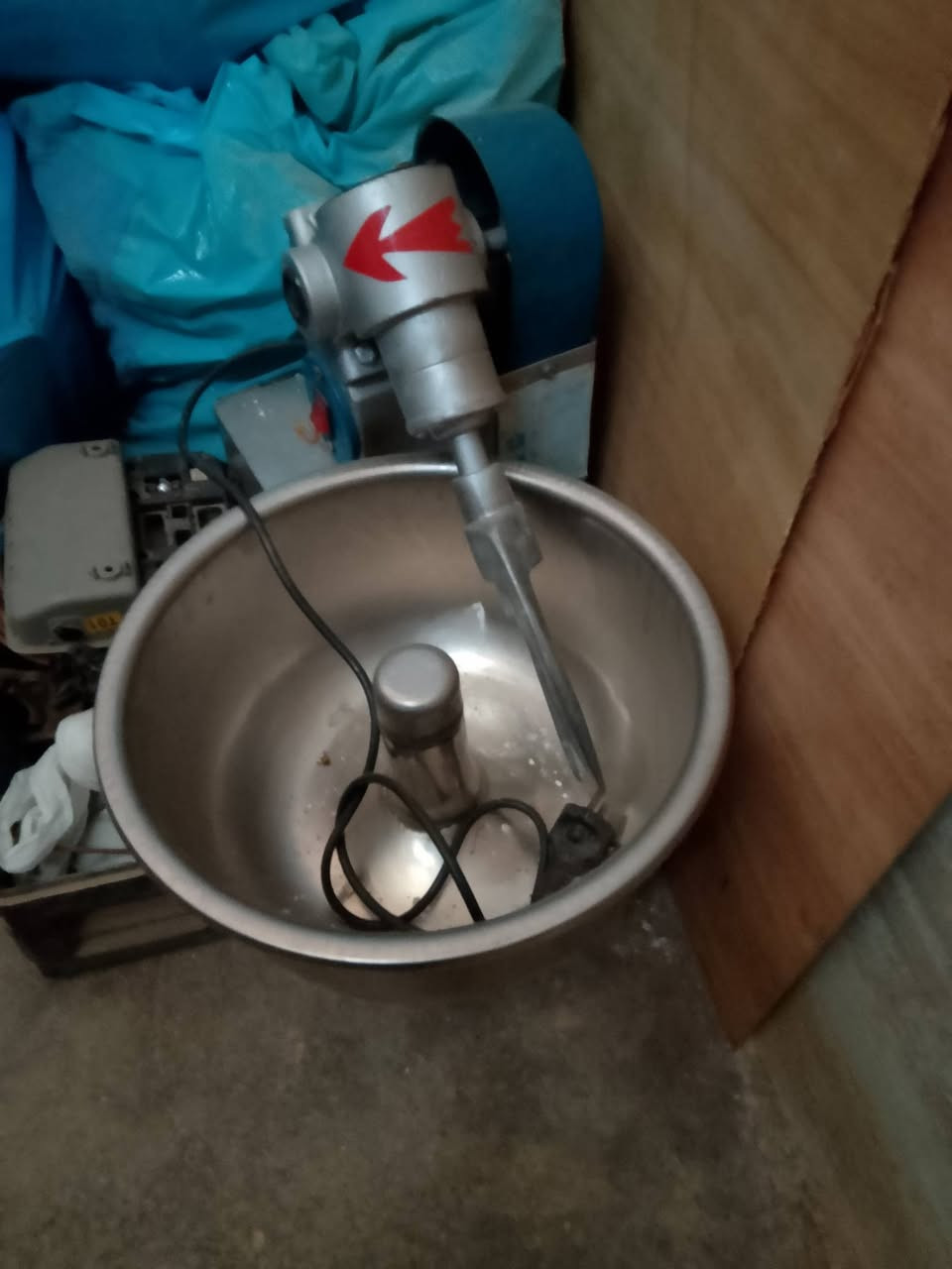 غراض مطعم للبيع ***********
