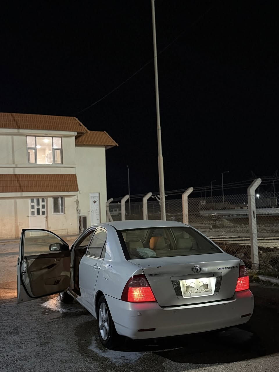 سلام عليكم
كورولا بغداد 2007 بأسمي 1800 بيهه صبغ بنيد وجاملغين امامي بدون معجون
مكينه جديده تخم تاير جديد باتري جديد مشط جديد
***********
