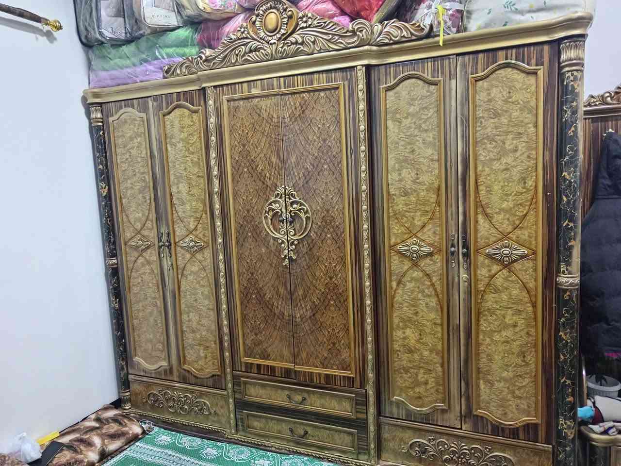 سلام عليكم غرفه ماليزي للبيع نضيفه اخو جديد عنواني حي السماح سعر 400بيها مجال اتصل ***********
