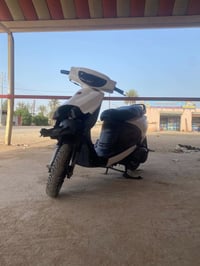 فراشه للبيع نضيفه وحلوه وشغاله الدراجه شوفت عينك  شرط شلعه ومعدل ونعوم...