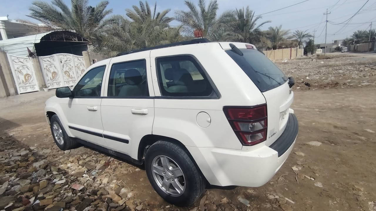 جيب لاريدو2007 مكفوله من الضربه والتبديل بيها رشات صبغ كد شبر حداديه جديده كير مكينه مكفوله باسمي تحويل مباشر  ***********
