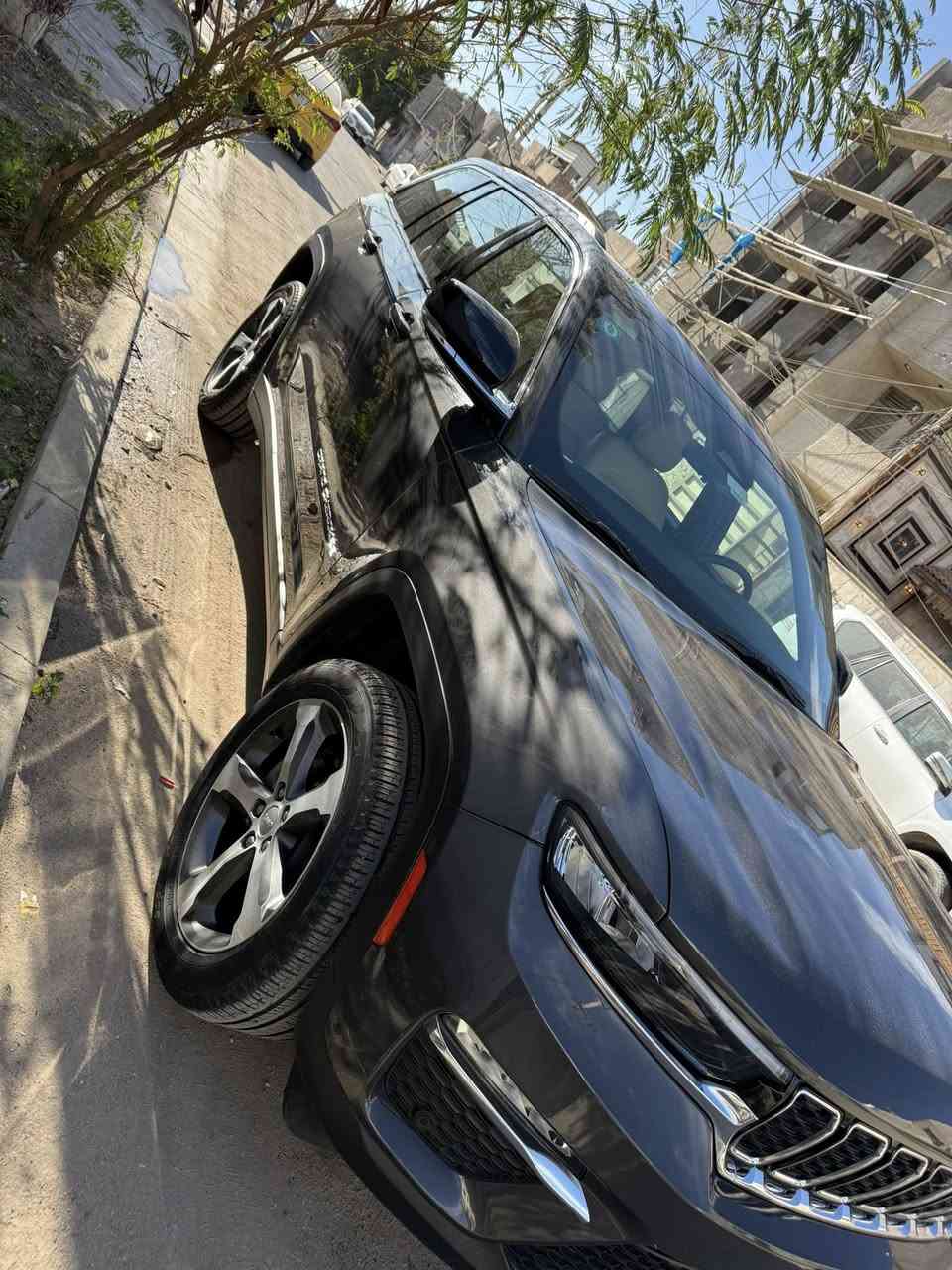 السلام عليكم للبيع فقط
جيب لمتد ٢٠٢٣ 
خليجي مكفوله 
معروفه مواصفات لمتد 
ماشيه ٣٤ الف كيلو 
سنويه بسمي تحويل مباشر 
السعر ٣٧٥٠٠$
العنوان بغداد كم ساره 
***********
