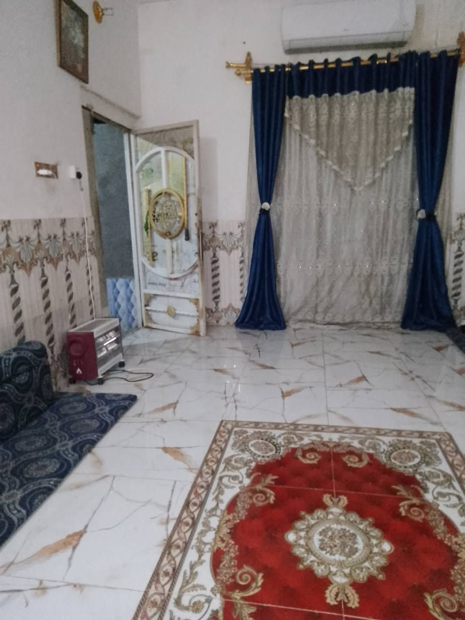 بيت زراعي للبيع مدينةالصدرخلف السده مساحة 110م نزلت البدور سعر32 بي مجال 
تلفزيون *********** مقابل الحسينيه
